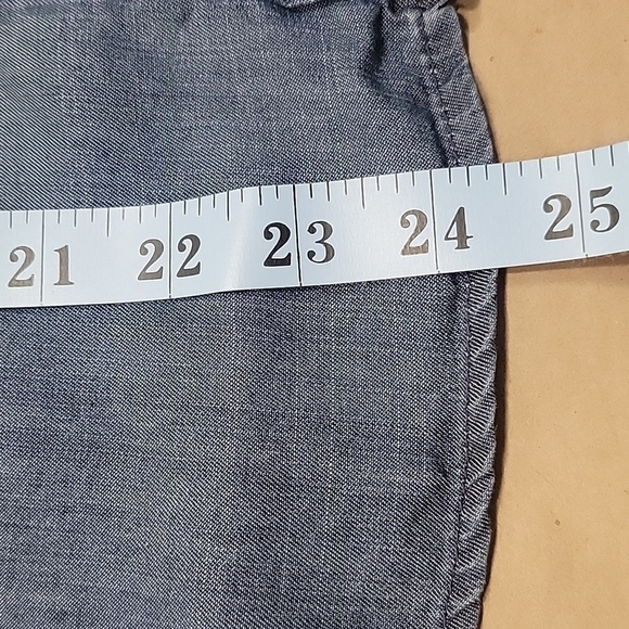 Liz Claiborne, Size S, Sleeveless Chambray Top with Ruffled Front. EUC - Picture 8 of 8